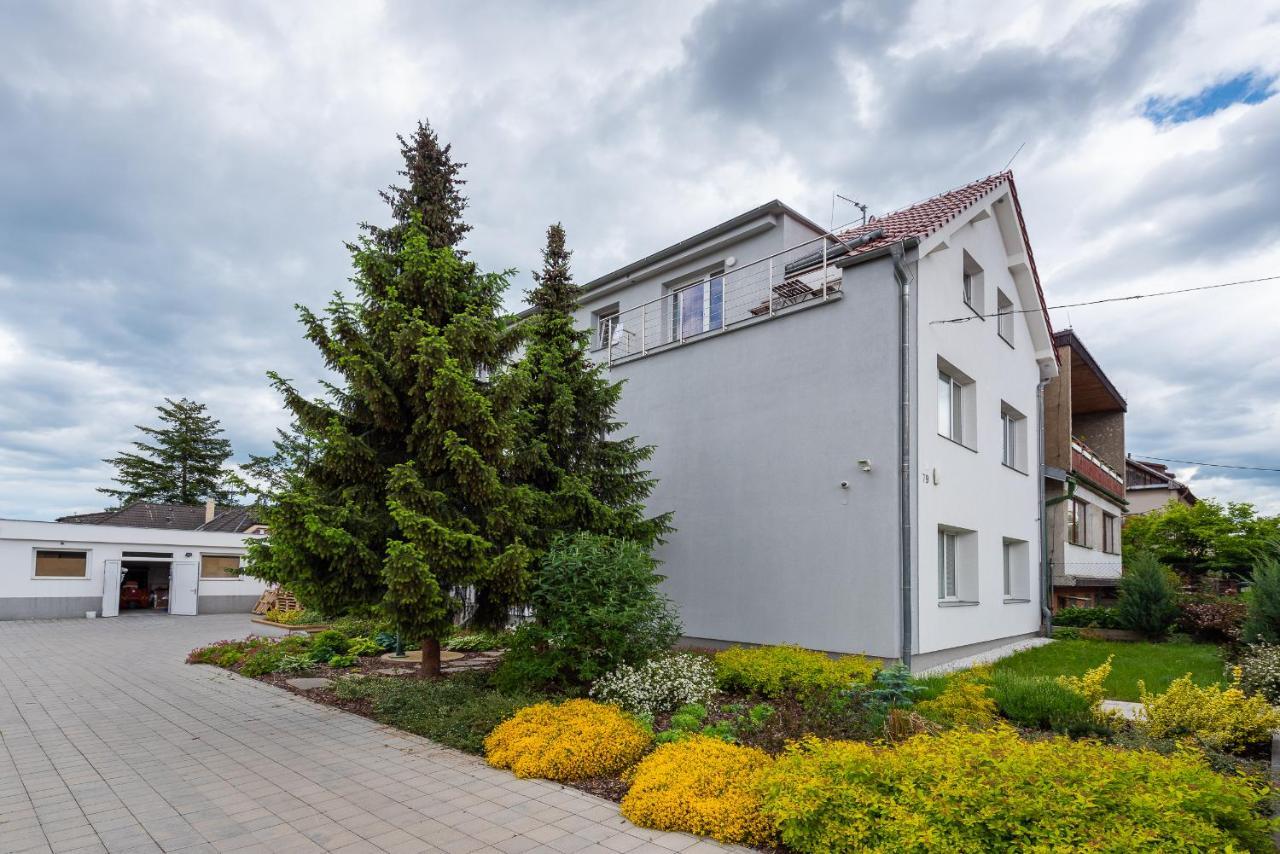Apartments Anna And Ondra - Prague — Photos 1